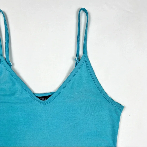 Y2K Express Cropped Tank Top - Picture 3 of 6